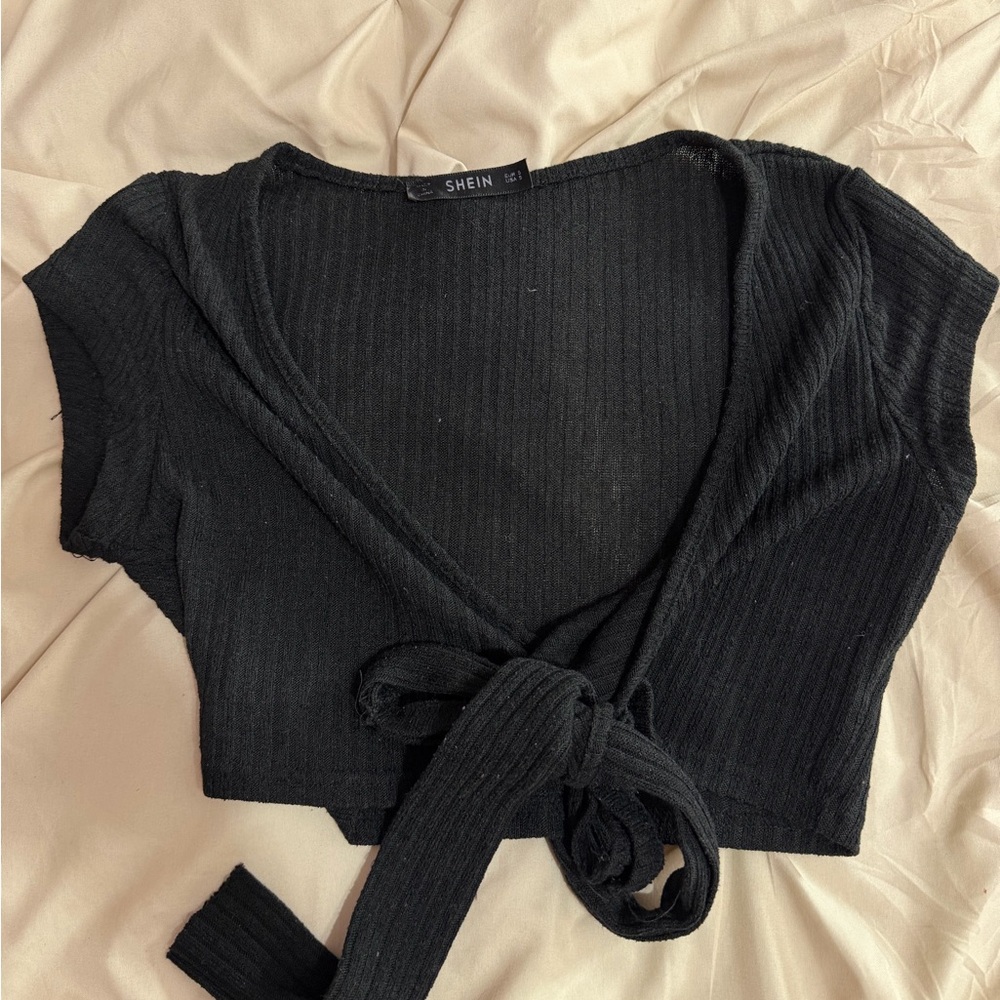 SHEIN Black Ribbed Tie Crop Top